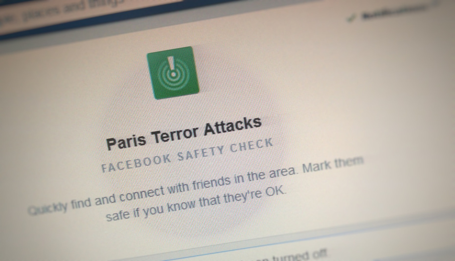 De ce Facebook a activat Safety Check pentru Paris, dar nu pentru Beirut